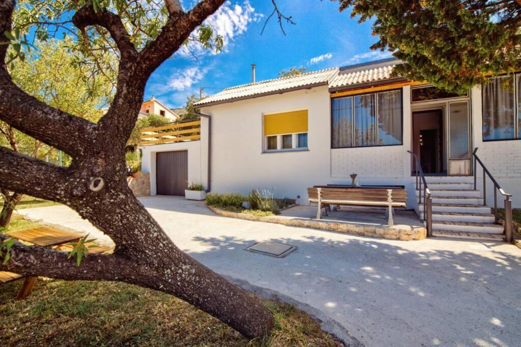 Vacation Home Korina Senj  Extérieur photo